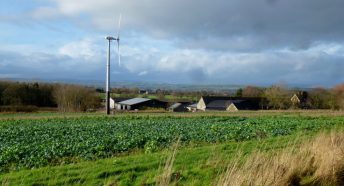 Wind turbine at Devereux Wootton