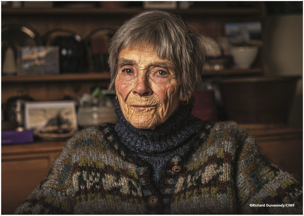 Dr Ros Bradbury
